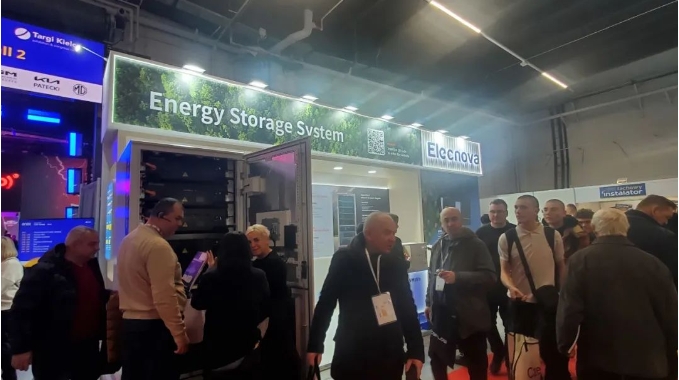 17401305301383367735.jpg 波蘭展會(huì)2.jpg